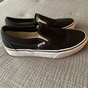 VANS - Black - size Womens 8.5 / Men’s 7 - slip on